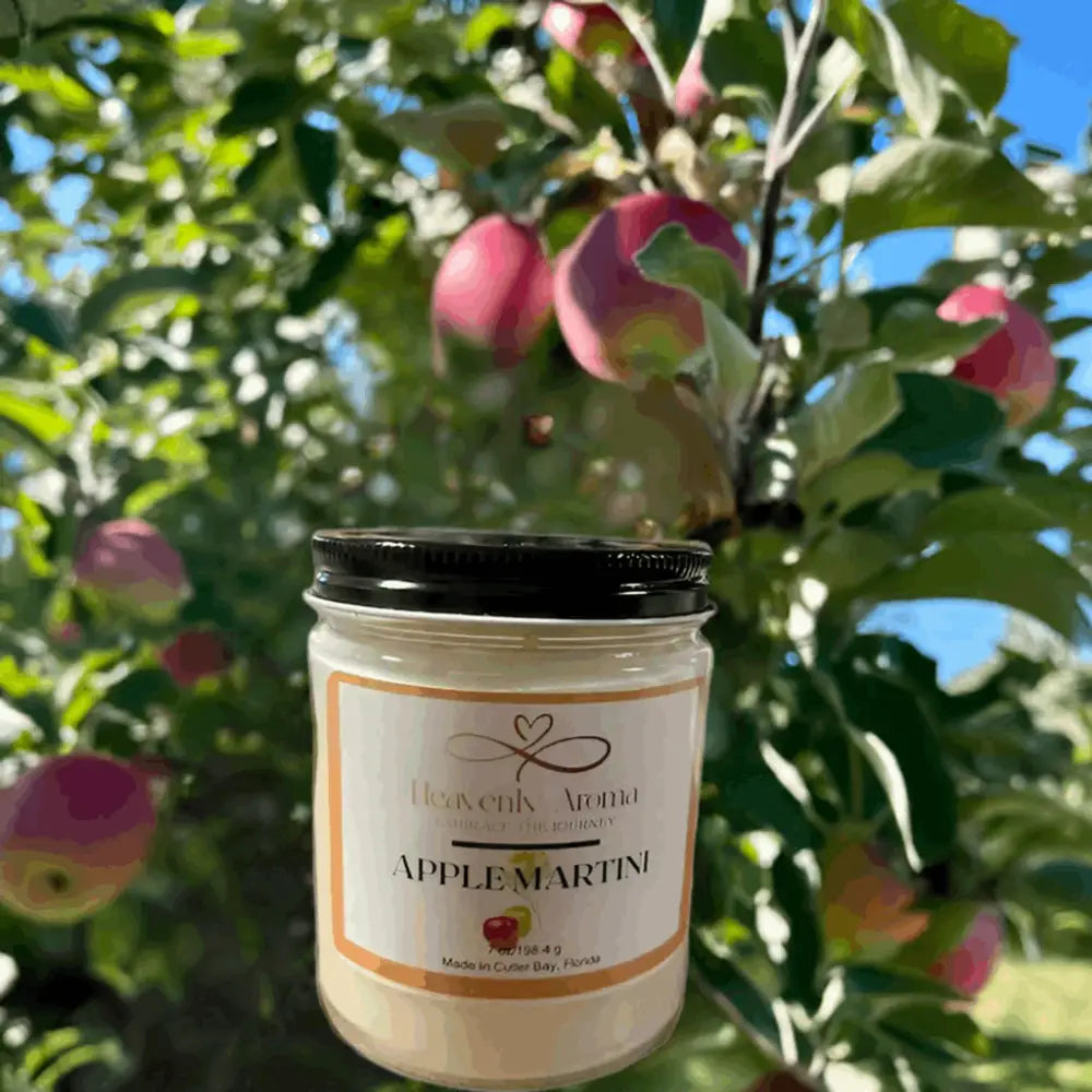 Fruit Scented, Natural, Strong Fragrance Throw: Apple Martini - 7 oz Soy Candle - Heavenly Aroma